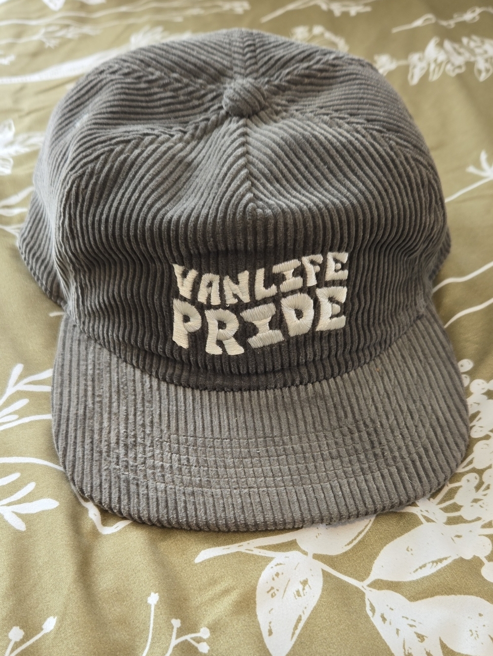 Vanlife Pride Gray Corduroy Cap - Men's/Womens Snap-back Hat. Excellent Cond. OS